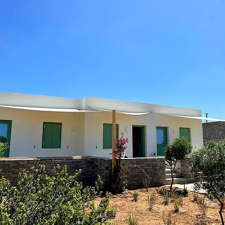 Secret Garden - With Jacuzzi Parikia (Paros)